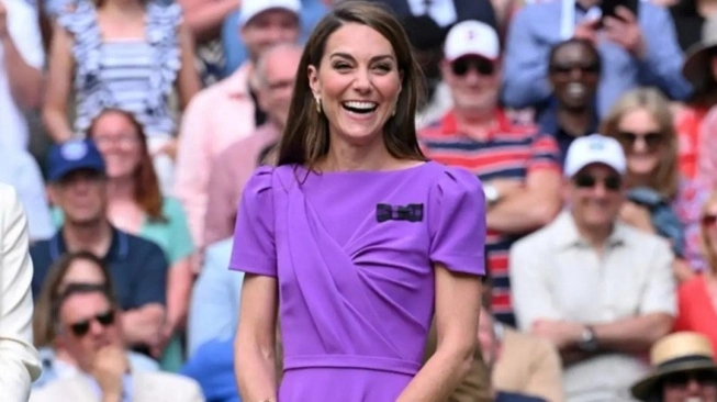 Gaun Ungu Kate Middleton