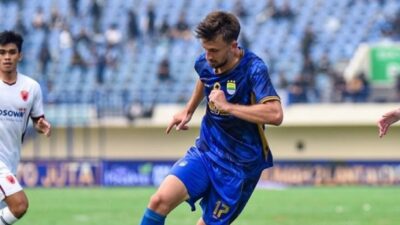 Mateo Kocijan Tampil Gemilang