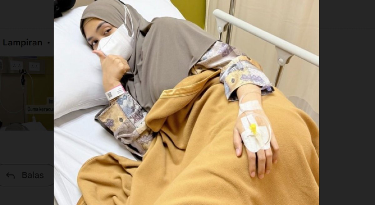 Ria Ricis Keracunan Makanan