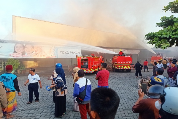 Toko Puger Sumenep Kebakaran