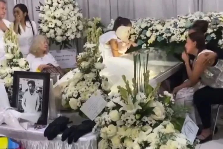 Upacara Kremasi Yitta Dali Wassink