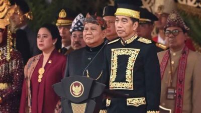 Baju Adat Kutai Kartanegara