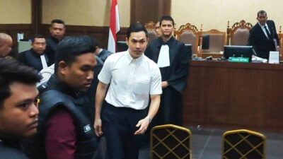 Brigjen Mukti Juharsa dan Harvey Moeis