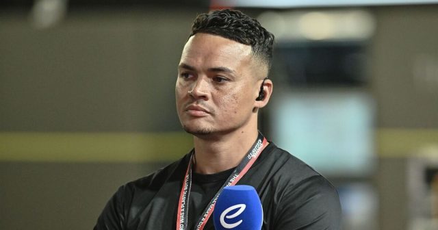 Jermaine Jenas Dipecat dari BBC