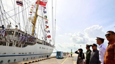 KRI Bima Suci Kunjungi Singapura
