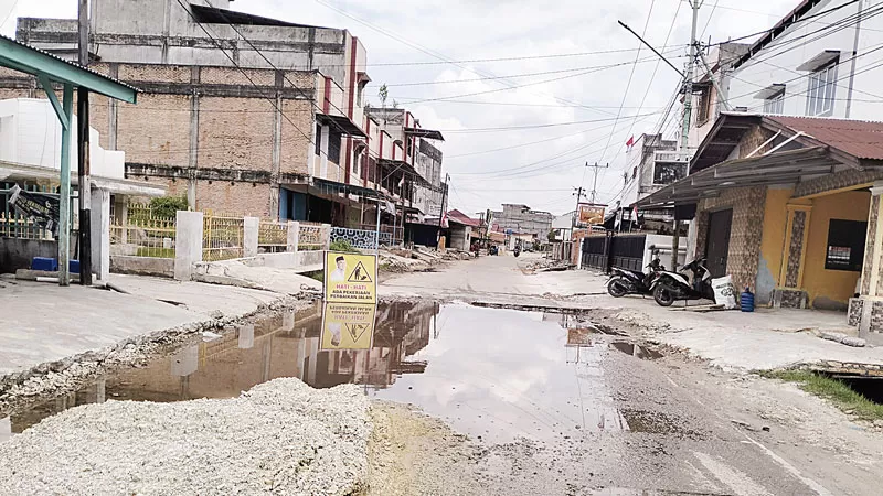 Langkah Konkret Pemko Dumai Selesaikan Persoalan Banjir dengan Perbaikan Jalan