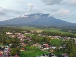 Ahli Geologi Jelaskan Letusan Gunung Marapi Dipicu Curah Hujan Tinggi