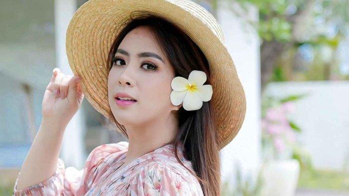 Maharani Kemala Mantan Pemilik MS Glow