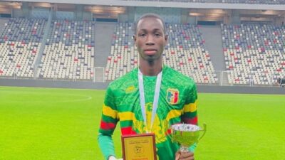 Manchester United Rekrut Sekou Kone