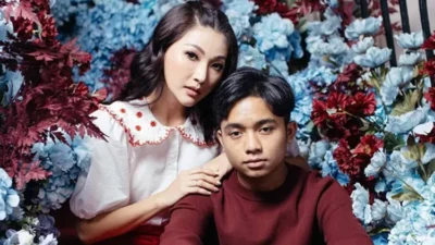 Sarwendah dengan Betrand Peto