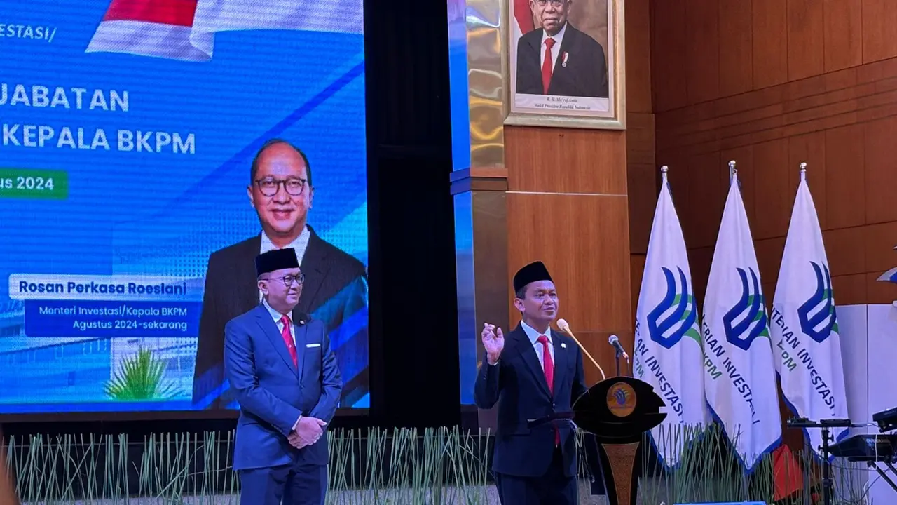 Serah Terima Jabatan Menteri Investasi dari Bahlil Lahadalia kepada Rosan Roeslani