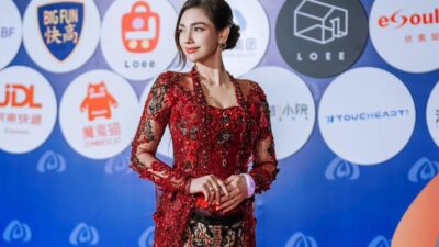 Celine Evangelista Ibu Tunggal