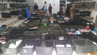 Gudang Kosmetik Ilegal di Pekanbaru Digerebek