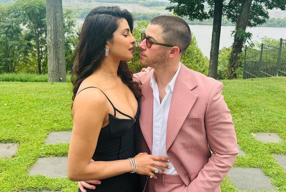 Potret Manis Priyanka Chopra Rayakan Ulang Tahun Nick Jonas