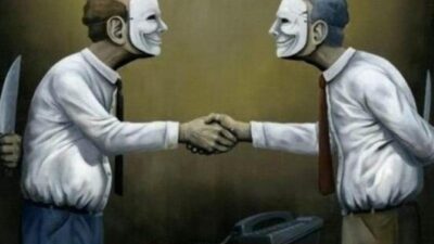 Tanda Pemimpin Munafik