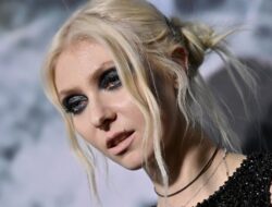 Taylor Momsen Mengguncang New York Fashion Week dengan Penampilan Berani
