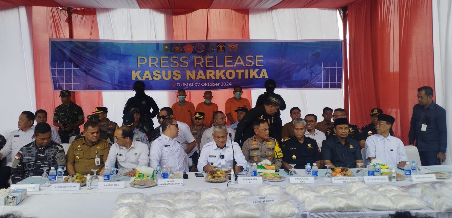BNN Tangkap 29,9 Sabu Lengkap dengan 3 Tersangka
