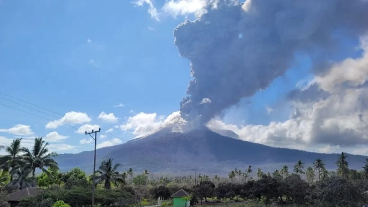 Erupsi Gunung Lewotobi