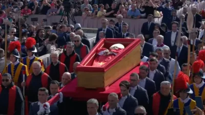 Misa Pemakaman Paus Fransiskus