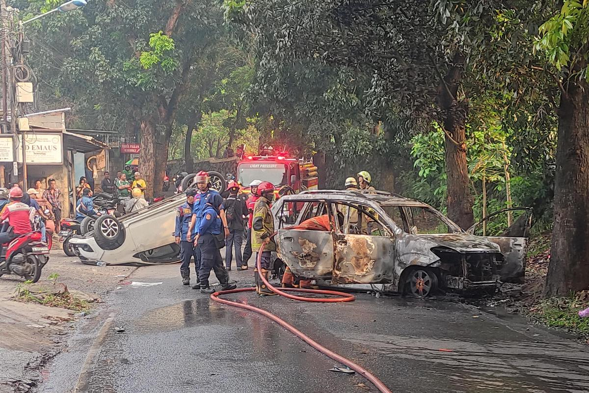 Pembakaran Mobil Polisi