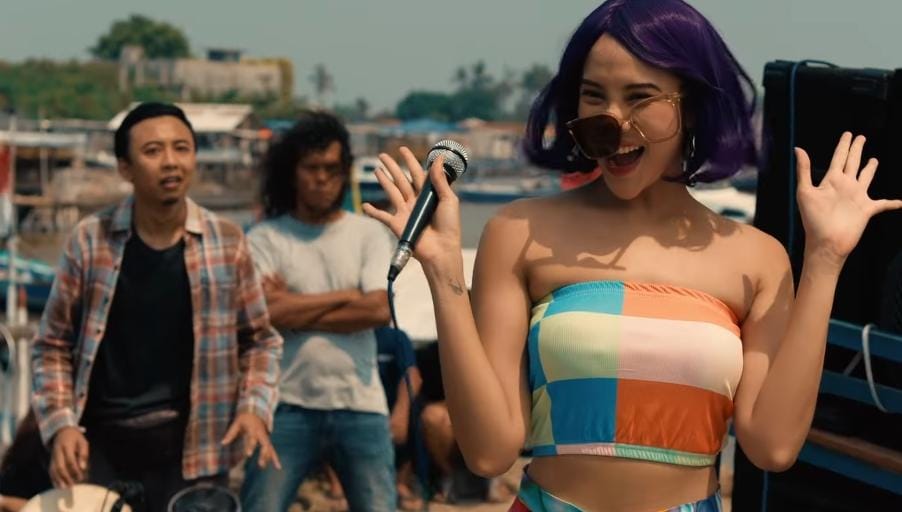 Video Viral Anya Geraldine di Film Mendadak Dangdut 2025